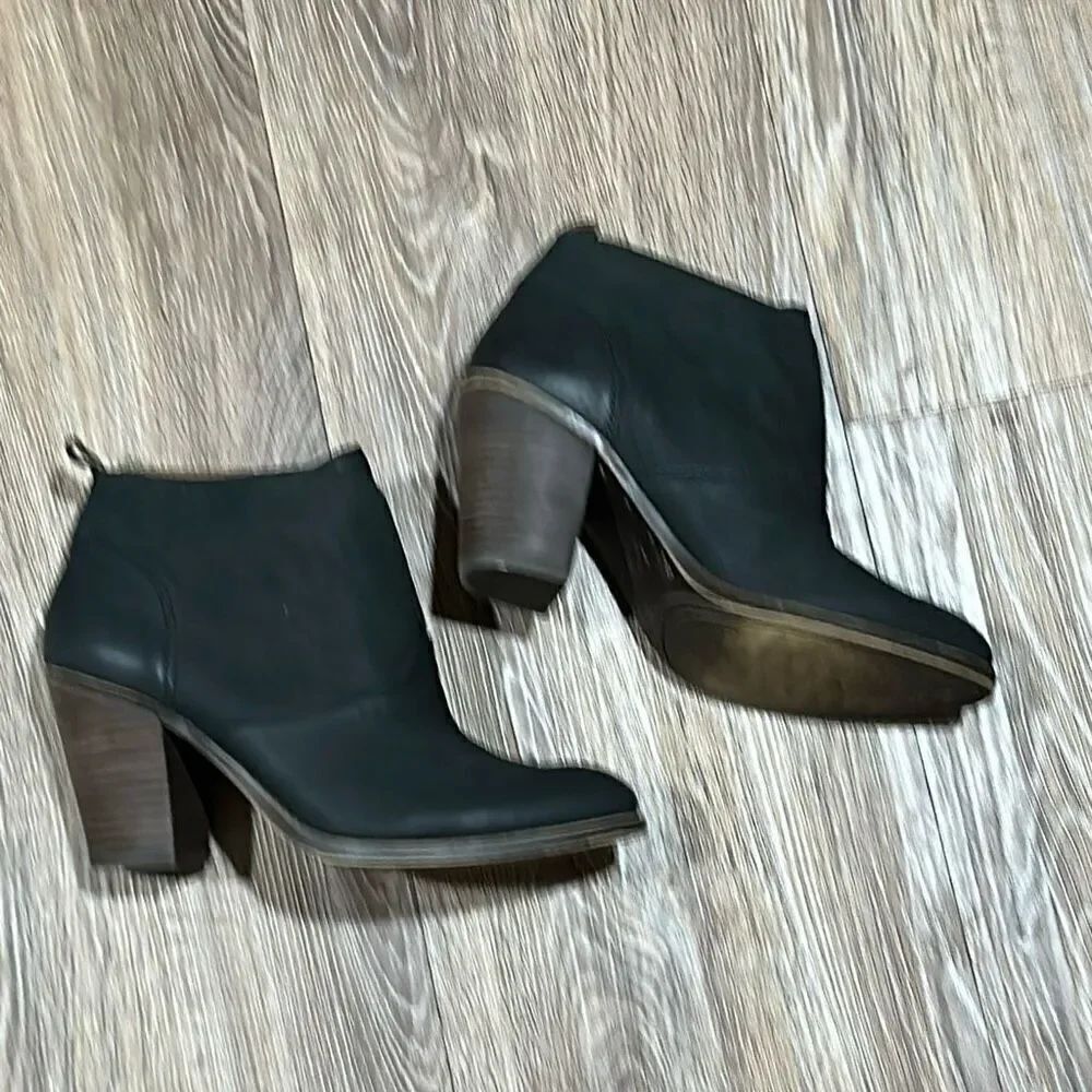 Lucky Brand Ehllen western bootie heels black 8.5